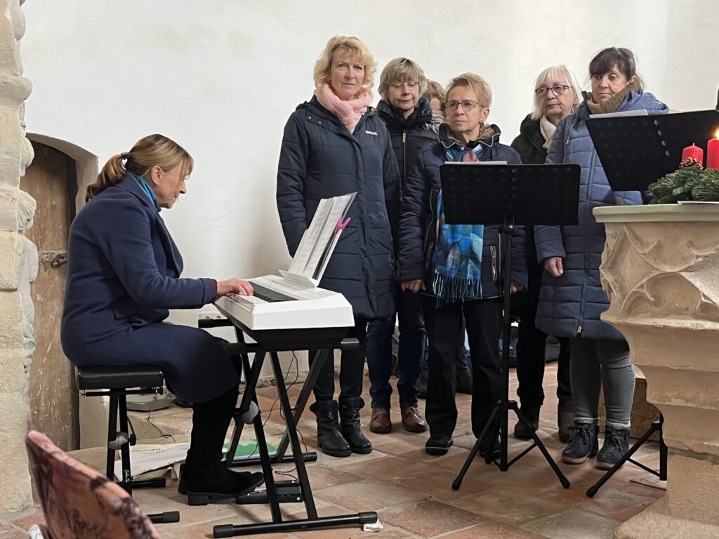 Prof. Ines Mainz und der Frauenchor Wolteritz